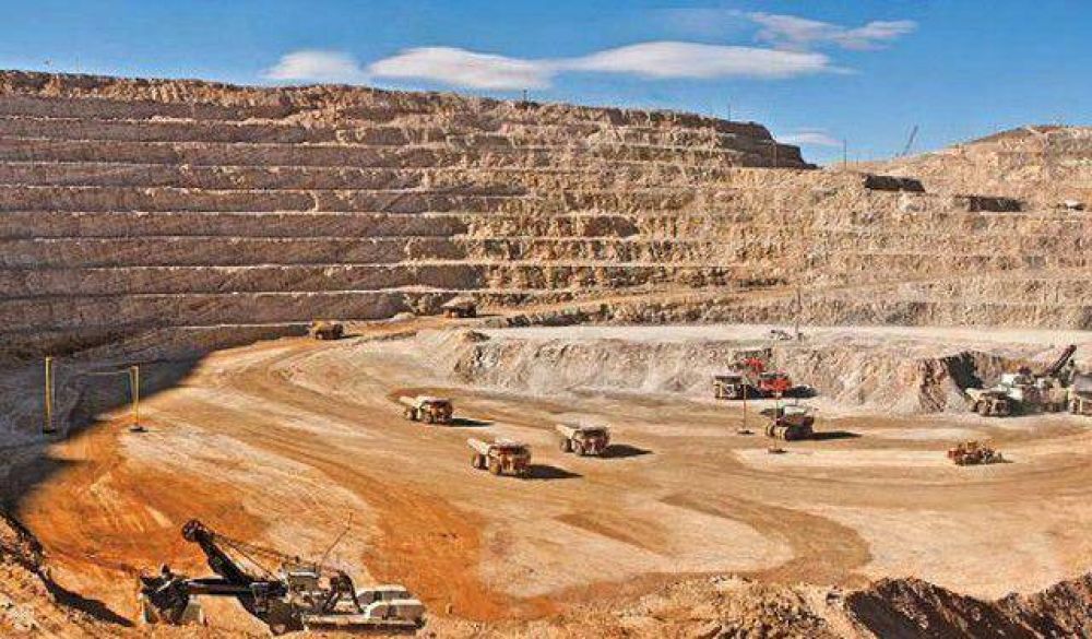 Sindicatos mineros apuestan a la continuidad de Lama Pascua