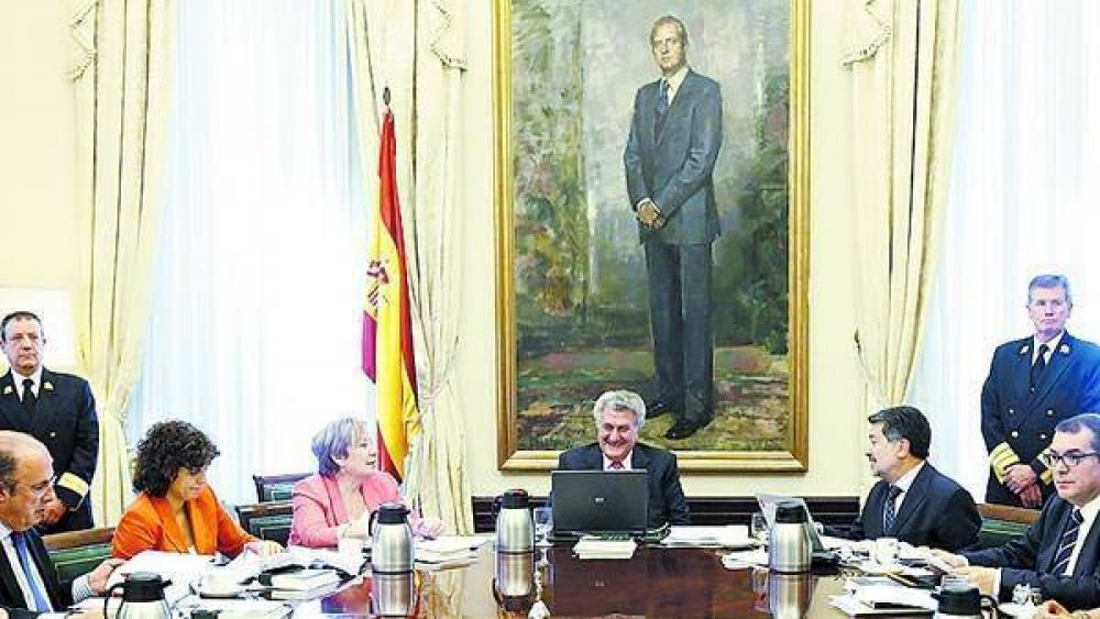 Juan Carlos no tendr� inmunidad una vez que lo reemplace su hijo