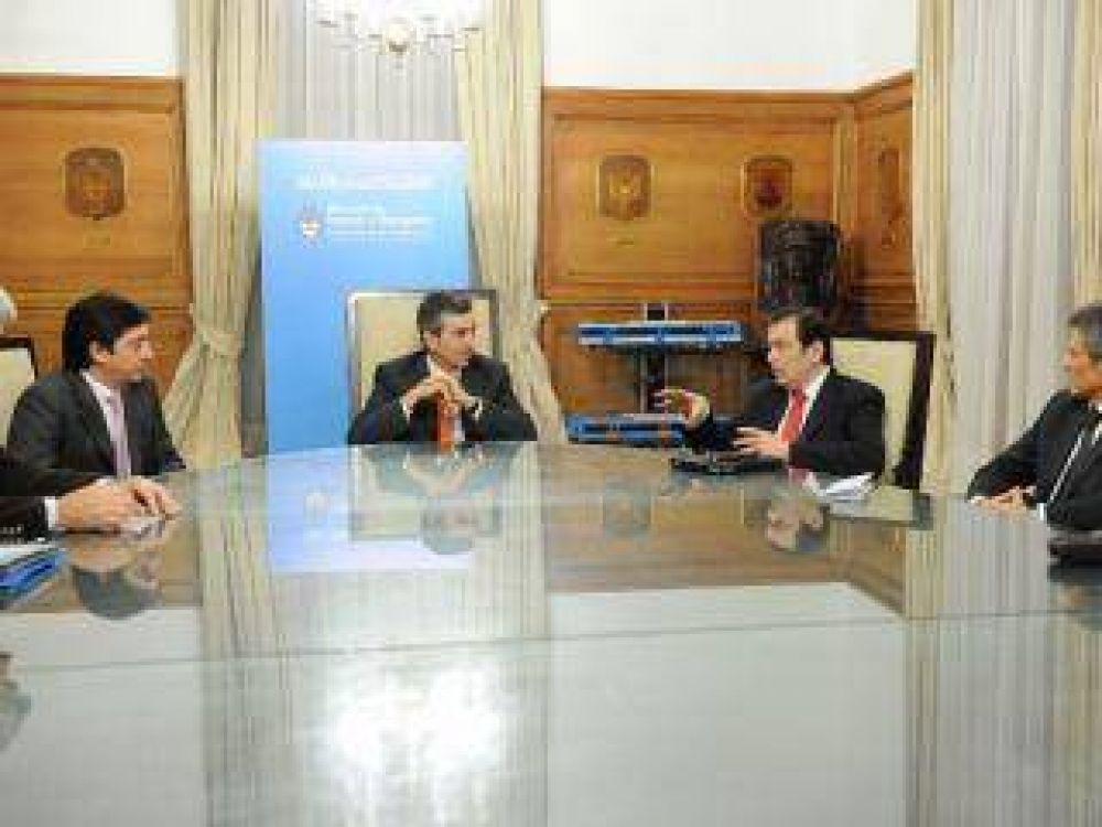 Funcionarios locales se reunieron con el ministro Randazzo para avanzar con el Tren al Desarrollo