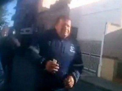Paran�: Inspector de tr�nsito fue filmado mientras aceptaba dinero de un infractor