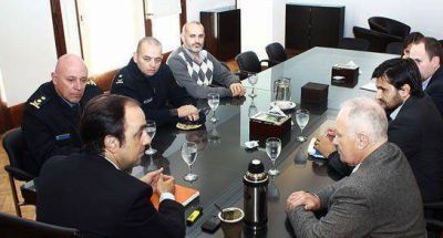 Corral recibi� a la nueva c�pula policial