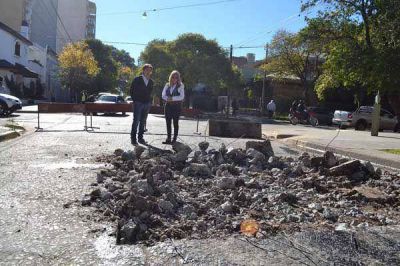 El municipio inici� tareas de bacheo en calle Mitre