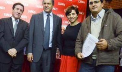 Scioli recorri� Lan�s junto a D�az P�rez