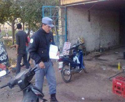 La Polic�a acent�a el trabajo de inspecci�n de talleres de motos