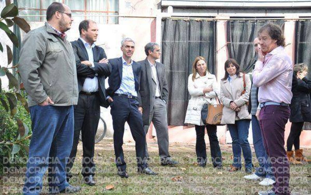 La Comuna entreg� materiales al Conservatorio de M�sica de Jun�n