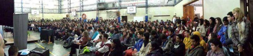 Garc�a Larraburu estuvo presente en la Expo Universitaria 2014