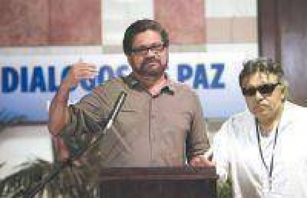 Santos promete abolir el servicio militar si acuerda con las FARC