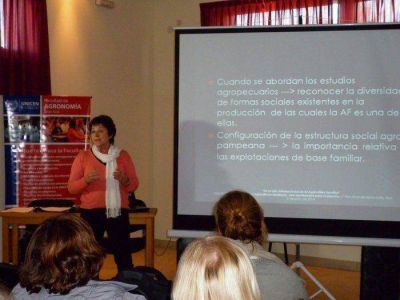 Qued� abierta al p�blico la muestra sobre Agricultura Familiar