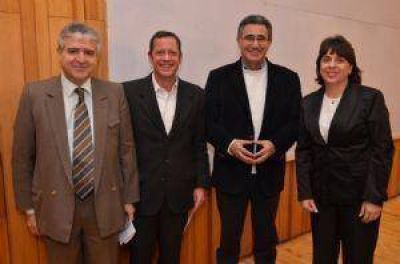 Asumi� el nuevo director del Marcial Quiroga y pidi� un 