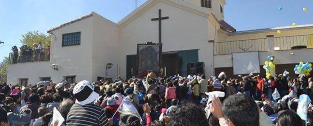 Cien colectivos cubrir�n la fiesta chica de Sumalao