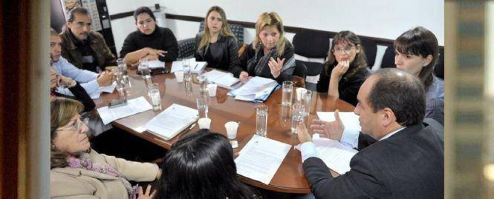 Crean el Gu�a de Personas de Pueblos Originarios