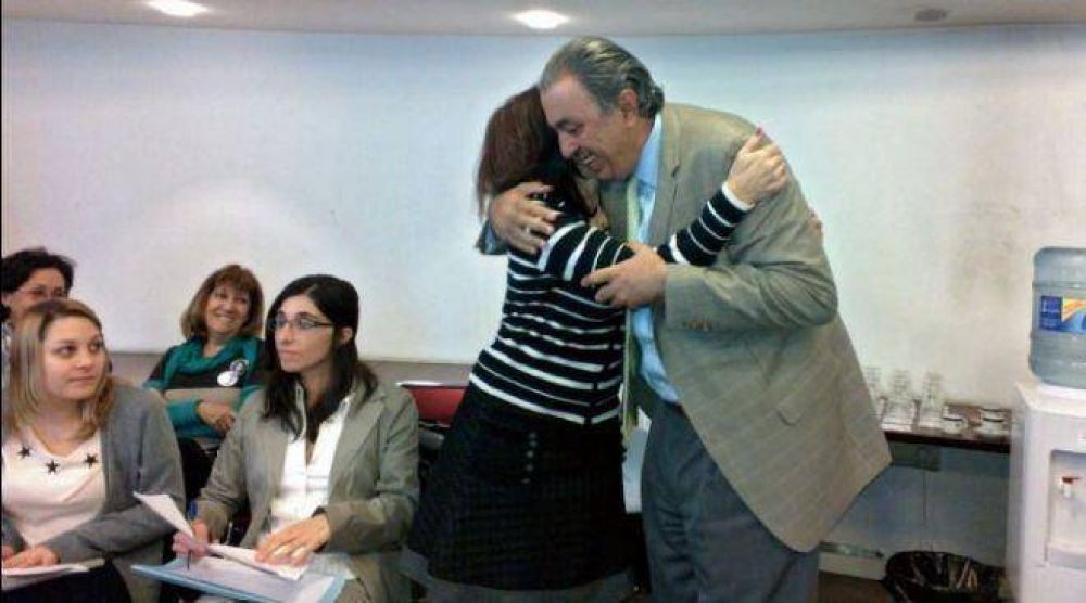 El emocionado reencuentro del ex juez Rodolfo Urtubey con una madre del dolor