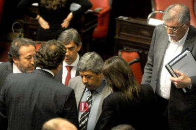 El kirchnerismo tumb� la sesi�n en el Senado y quieren que Berni sea el que destrabe la Polic�a Local