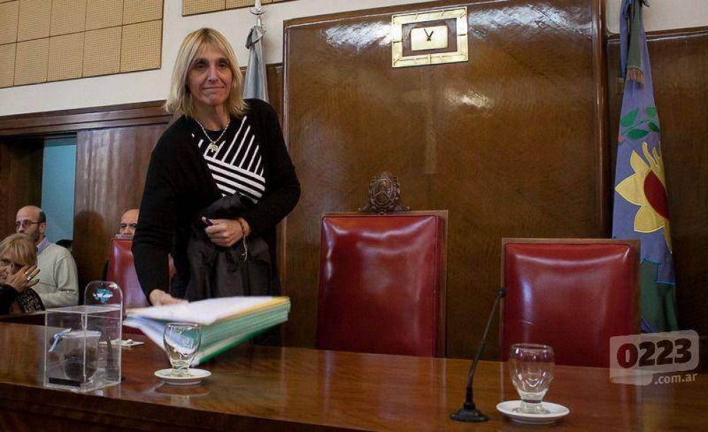 Habr� sesi�n especial para tratar la destituci�n de Baragiola