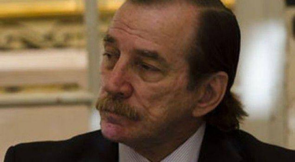 Del Valle renunci� a su candidatura para el Rectorado de la UNNE