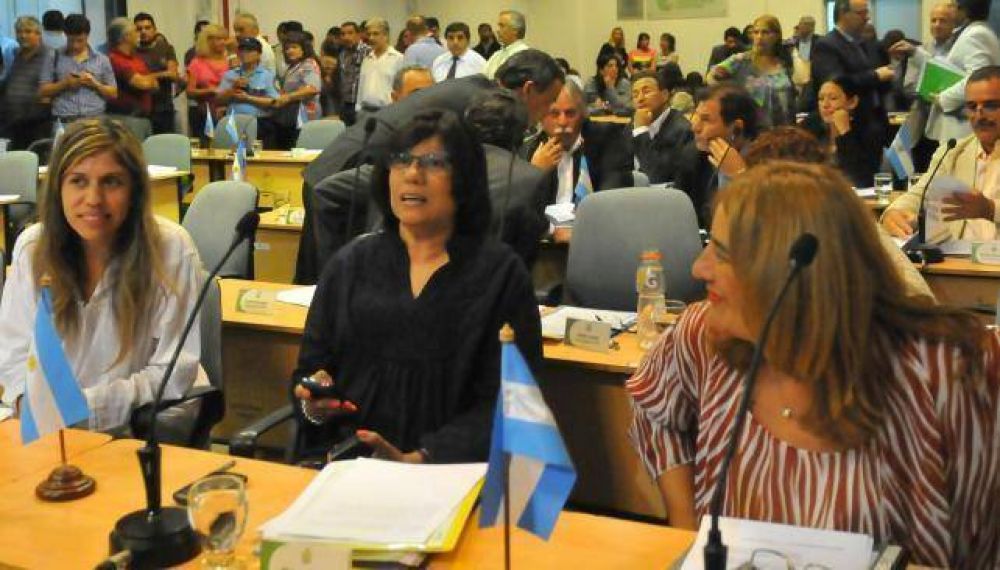 Concejala copi� el pol�mico proyecto de sem�foros igualitarios
