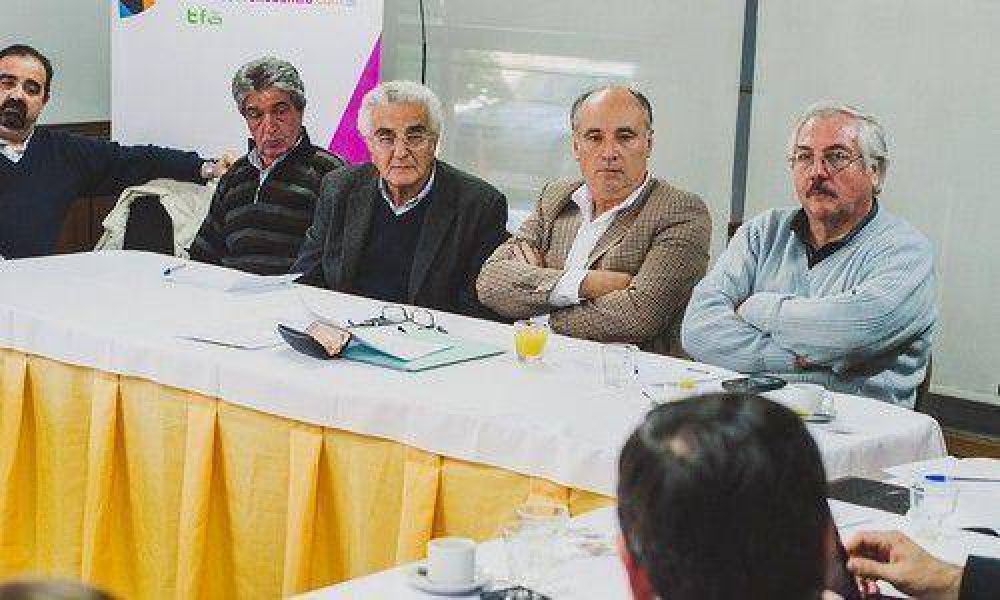 Accastello escuch� a los empresarios Pymes en C�rdoba