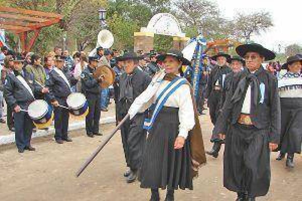 Santiago y Tucum�n conmemoraron los 193 a�os del Pacto de Vinar�