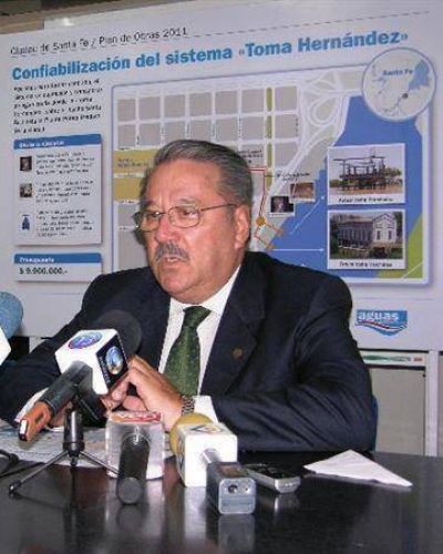 Congelan tarifas de luz y subir�a el agua