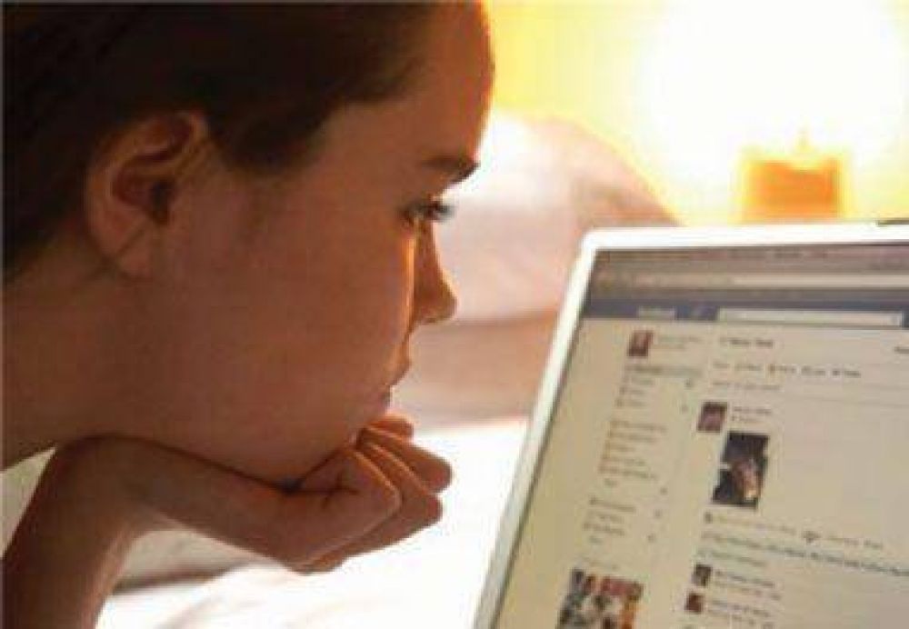 Red de ped�filos acechar�a a las ni�as riojanas por las redes