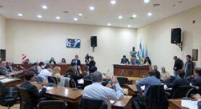 Estacionamiento: una minuta aprobada esta noche le da un plazo de 30 d�as al ejecutivo para analizar readecuaciones