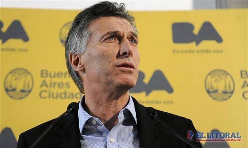 Macri llega para bajar l�nea al PRO y espera almorzar con un correntino