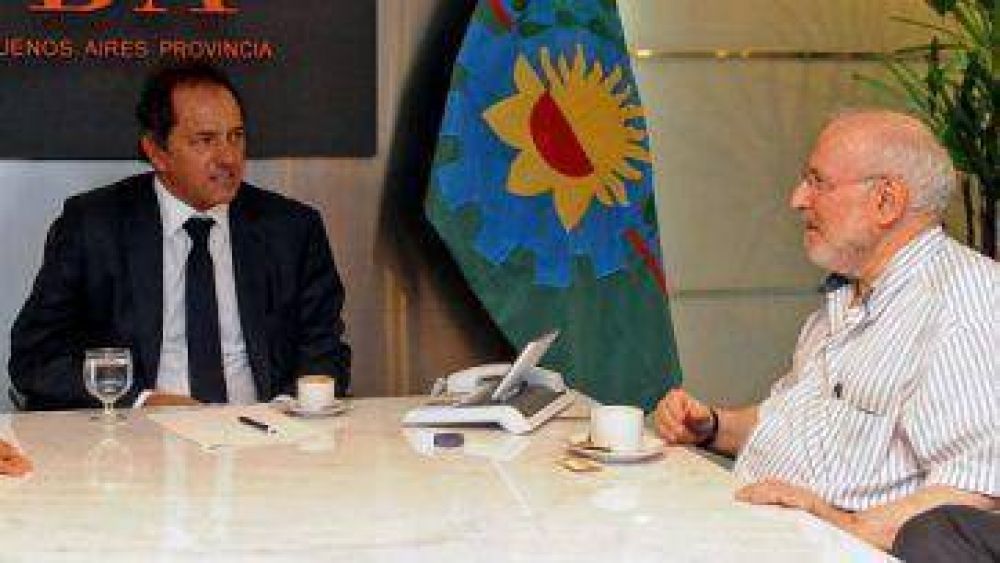 2015: Scioli presenta su plan econ�mico