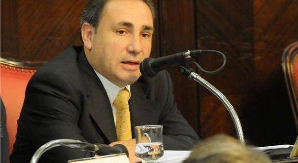 Foglia defendi� la �coherencia� de su posici�n contra Polic�a Local y reconoci� �matices� con la UCR