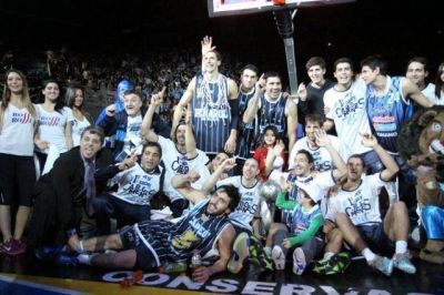 Pe�arol campe�n por quinta vez en su historia