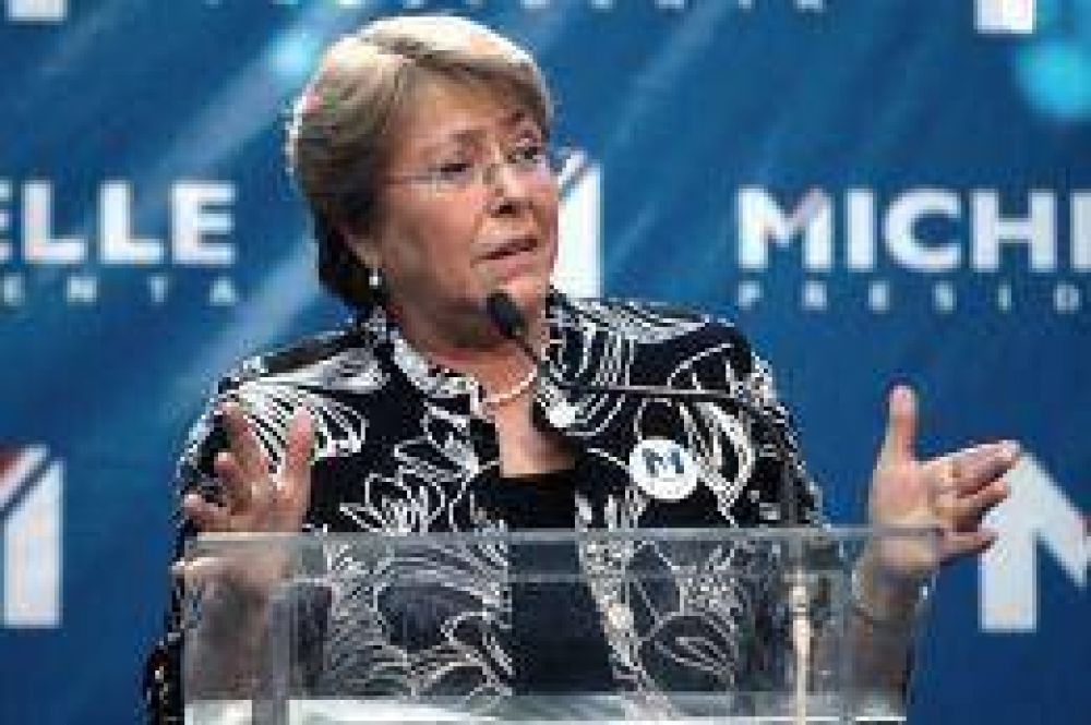 La ciudadan�a chilena respalda las reformas de Bachelet, que tiene 56% de aprobaci�n
