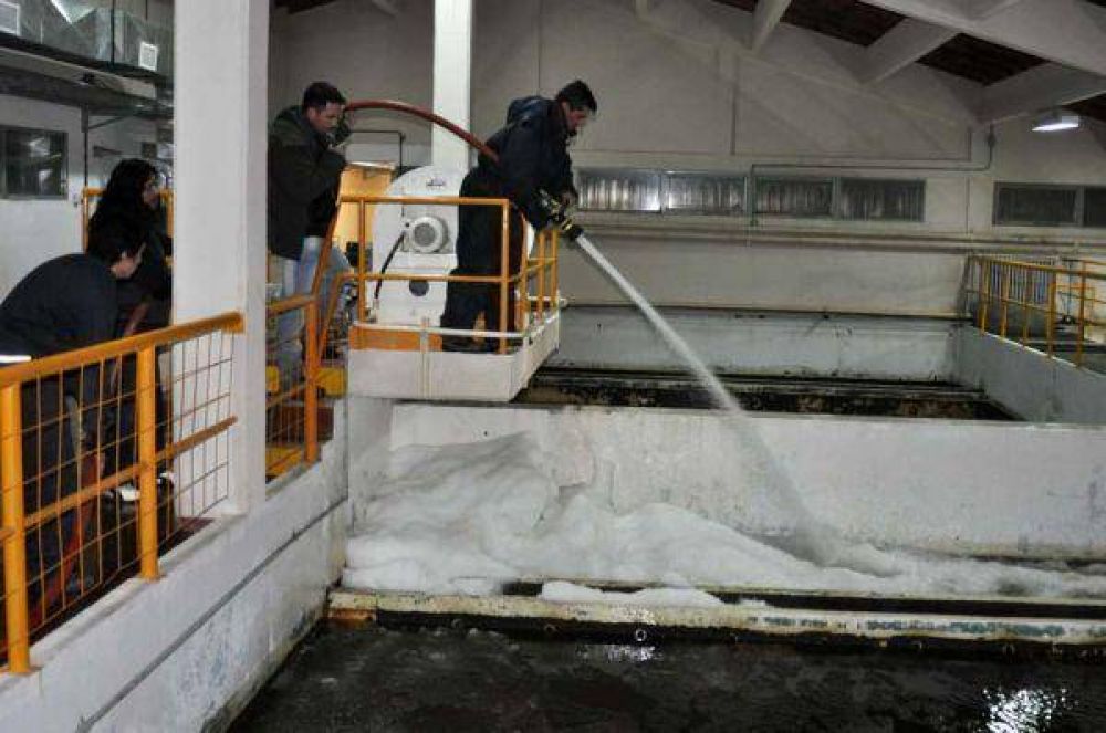 Denodado esfuerzo de Obras Sanitarias para normalizar el servicio de agua