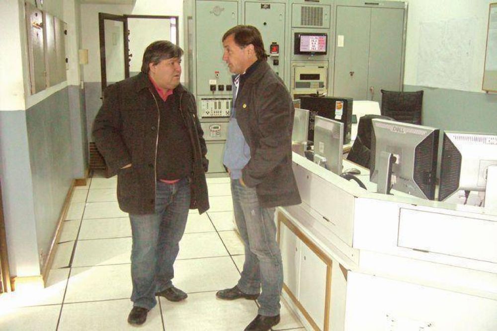 Catal�n Magni estuvo en la Cooperativa El�ctrica