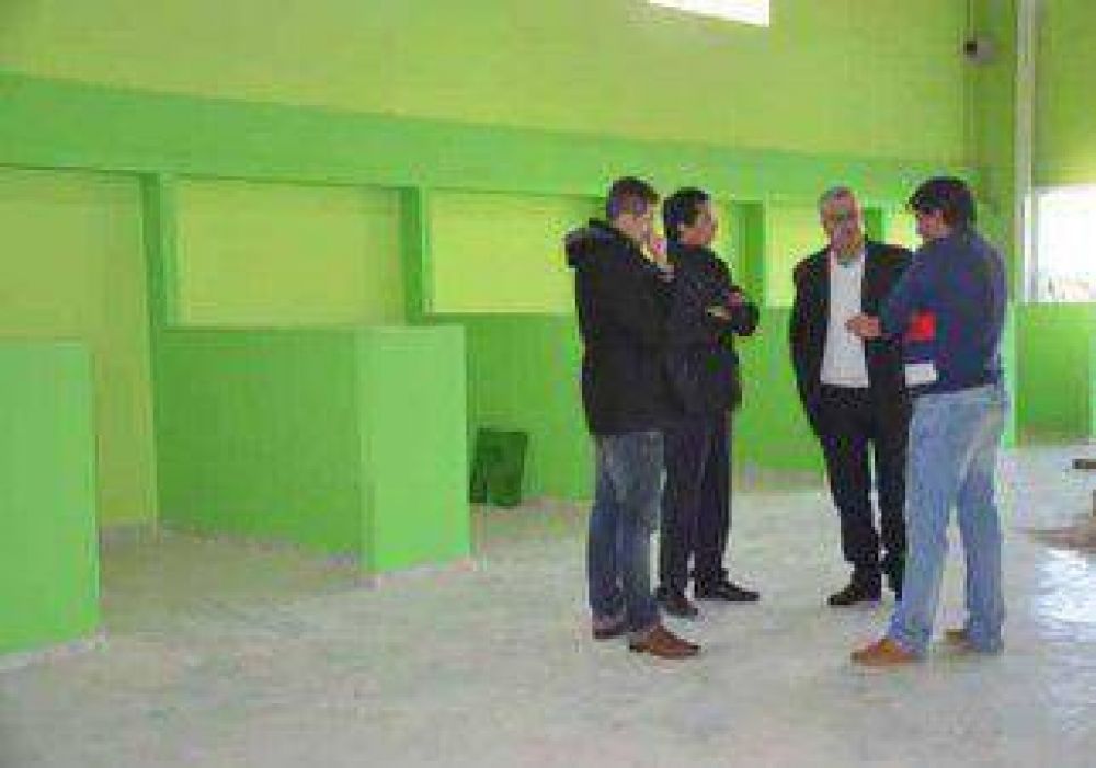 Baratti recorri� el avance de obras en la ciudad