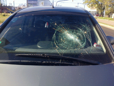 Da�� un auto, rob� una moto y fue aprehendido 