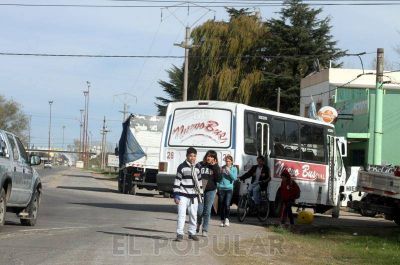 Reclaman que el Municipio intervenga para regularizar servicio de colectivos