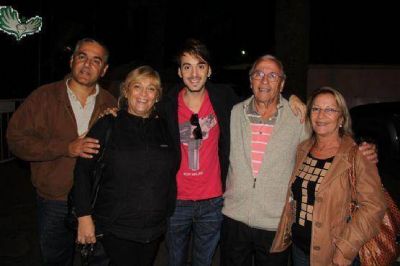 La asociaci�n Dos de Abril realiza un desfile solidario para recaudar fondos para el Hospital de Ni�os