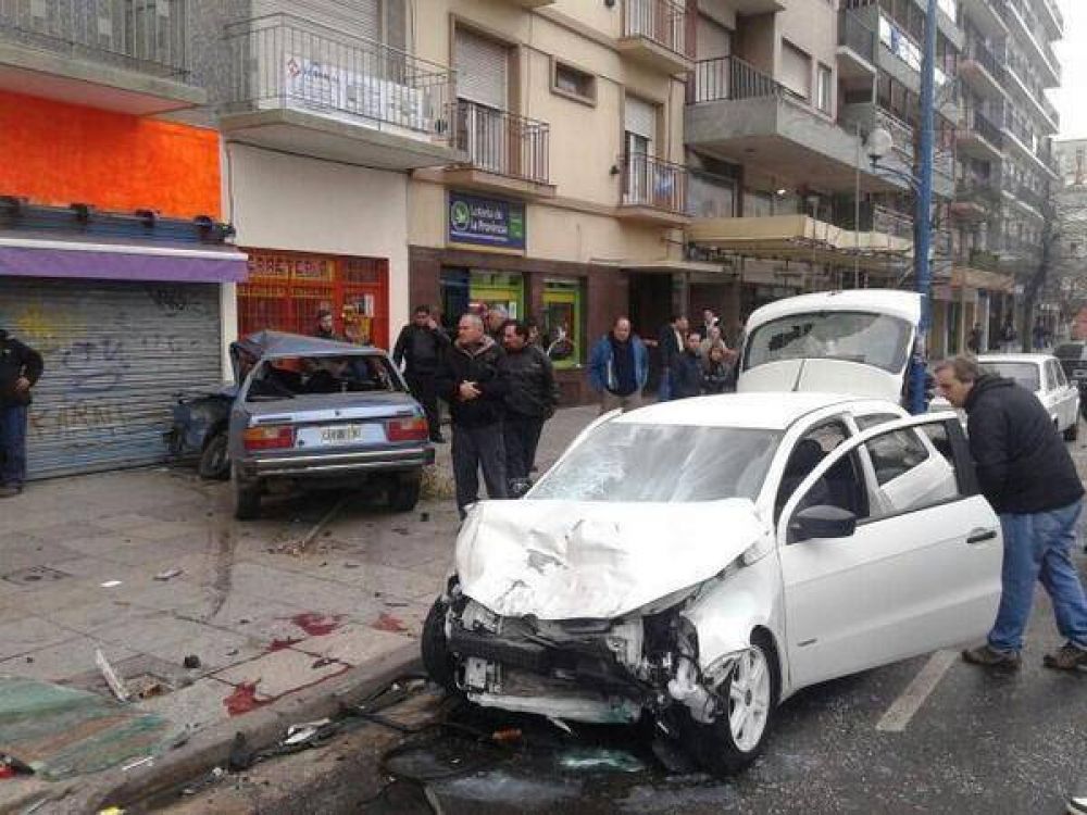 Impresionante choque y muerte en Col�n y C�rdoba