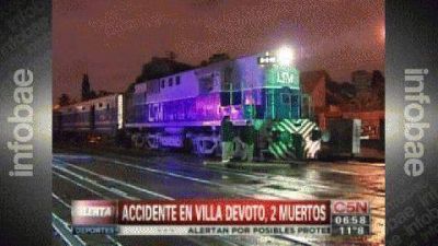 Accidente fatal en las v�as del San Mart�n: dos muertos por cruzar la barrera baja en Devoto