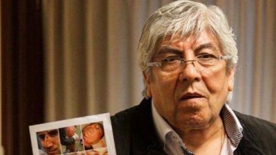 Moyano cuestion� a Alperovich y respald� a La Bancaria