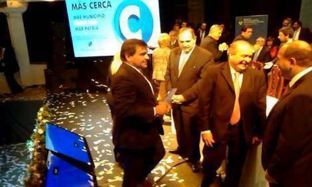 Yerba Buena recibir� 17 millones de pesos para financiar obras p�blicas