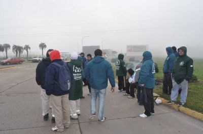 Camioneros levant� los bloqueos a Ternium Siderar