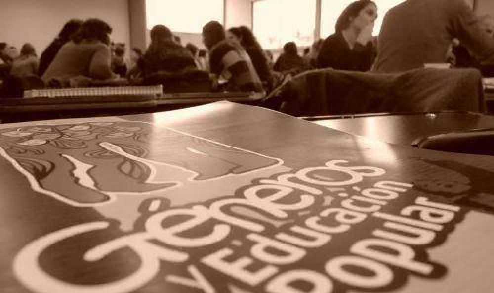 Discutir sobre g�neros en la universidad