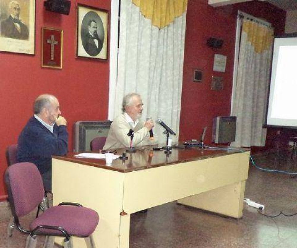 Charla en el Concejo Deliberante sobre la situaci�n hidr�ulica en Berisso