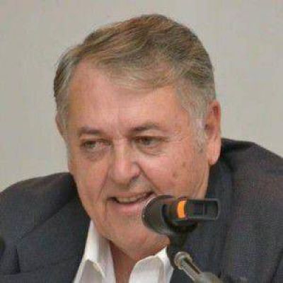 Urchuegu�a: �Me agradar�a que Schmunck retorne a la intendencia�