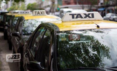 Robaron a taxista: le llevaron el auto y lo abandonaron incendiado
