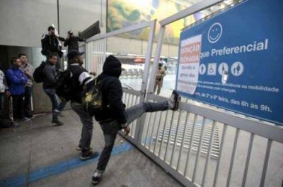 Segundo d�a de huelga de subtes tras el fracaso de las negociaciones