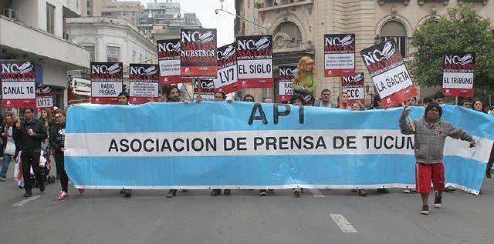 Trabajadores de prensa marcharon contra la precarizaci�n, la violencia y el acoso laboral