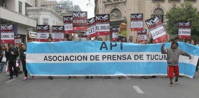 Trabajadores de prensa marcharon contra la precarizaci�n, la violencia y el acoso laboral