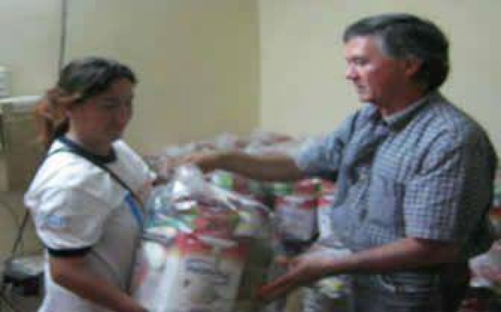 El martes comenzar�n a entregarse los m�dulos alimentarios en el interior