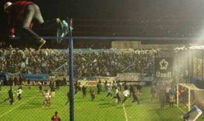 En un partido infartante, Temperley ascendi� a la B Nacional al vencer a Platense por penales